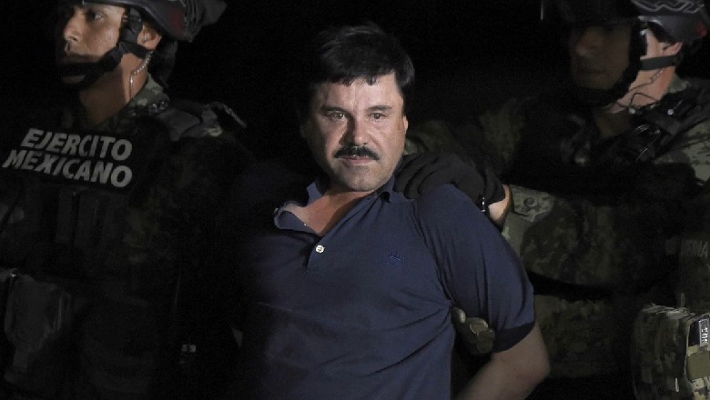Gjykata amerikane shpall fajtor El Chapon, 'mbreti i drogës' i buzëqesh së shoqes në sallë