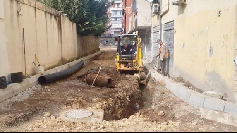 Rehabilitimi i hapësirave publike, rikonstruktohet rruga 'Miftar Gërbolli' në Tiranë