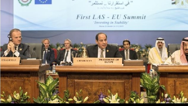 Premierë afrimi në shkretëtirë: Samiti i BE dhe Ligës Arabe
