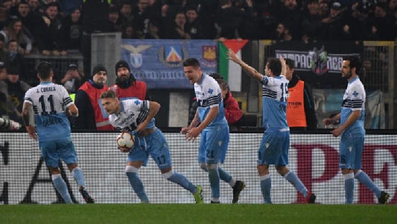 Lazio fiton derbin e Romës, Milan mposht Sassuolo-n dhe parakalon Interin në renditje