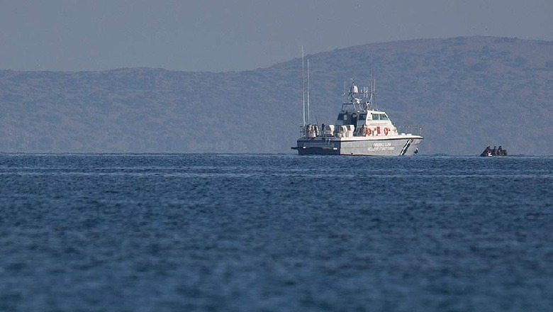 Fundoset anija me emigrantë në Greqi