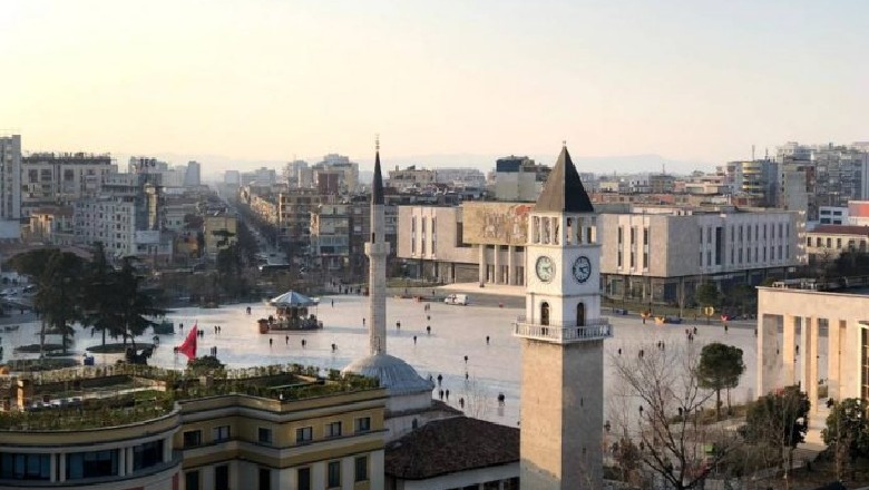 'The Independent': Tirana në krye të qyteteve për të vizituar në 2019