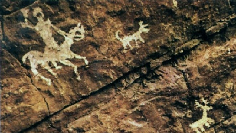 Korkuti: Arkeologjia në alarm, po shkatërrohet arti shkëmbor i parahistorisë