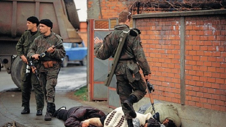 Për shqiptarët e vrarë nga çetnikët në Bosnjë, në fillim të prillit 1992