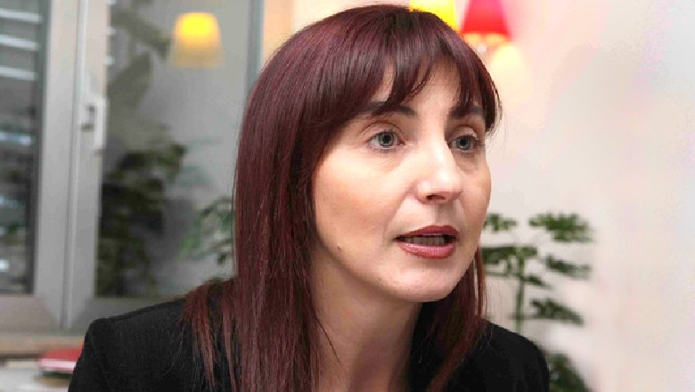 Aktorja e filmave me 'pullë të kuqe' kandidate për eurodeputete