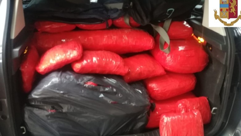 Kapet shqiptari me 100 kg drogë në Itali