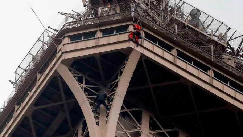 Terrorizoi kullën Eiffel për 6 orë, kapet 'Spider Man-i' francez (VIDEO)