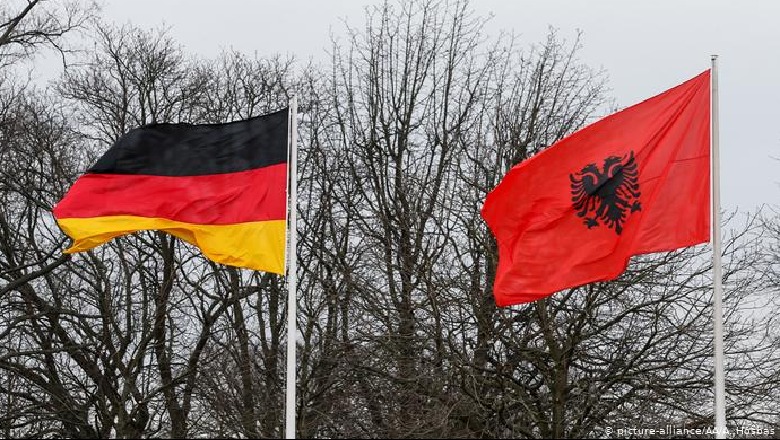 Gjermania me perceptime të ndryshme për Shqipërinë! Përplasen Wadephul dhe Roth