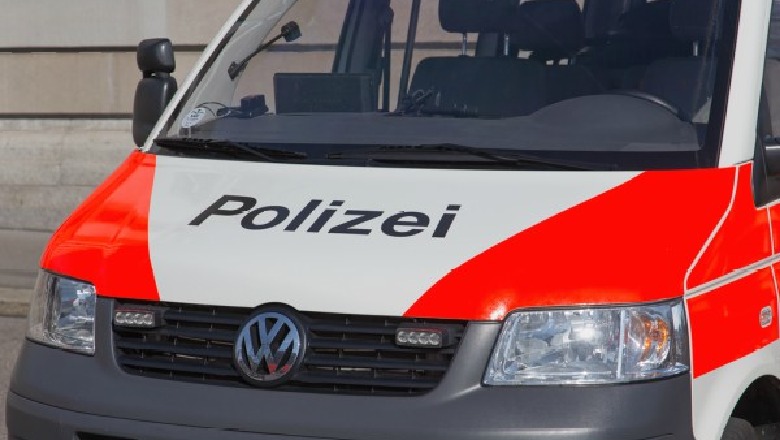 Tronditet Zvicra, 60-vjeçari merr peng dhe më pas ekzekuton dy gra, qëllon edhe veten