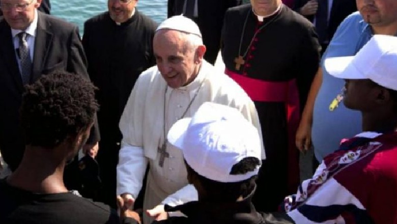 Papa Francesku në Lampedusa, “Për Zotin, askush nuk është i huaj”