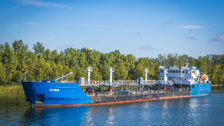 Ukrainë, sekuestrohet një anije cisternë ruse. Moska: ‘Veprimi i paligjshëm’