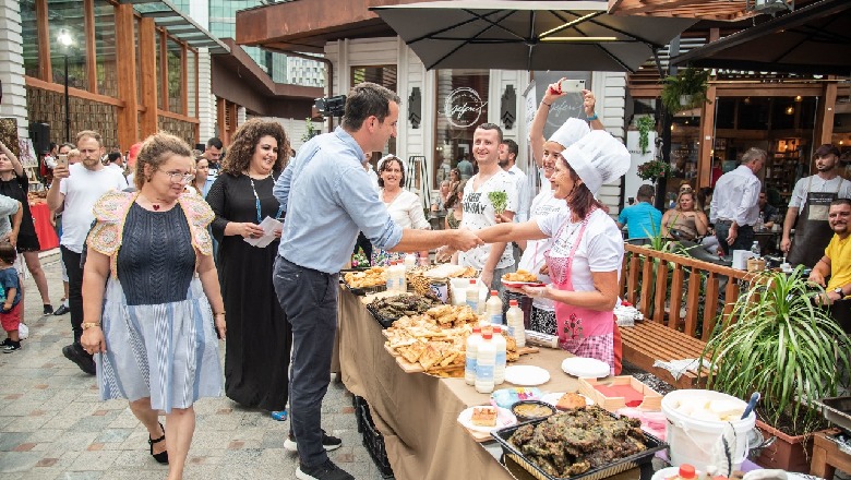 Bashkia e Tiranës organizon për të dytin vit 'Festën e Fërgesës' te Kalaja e Tiranës