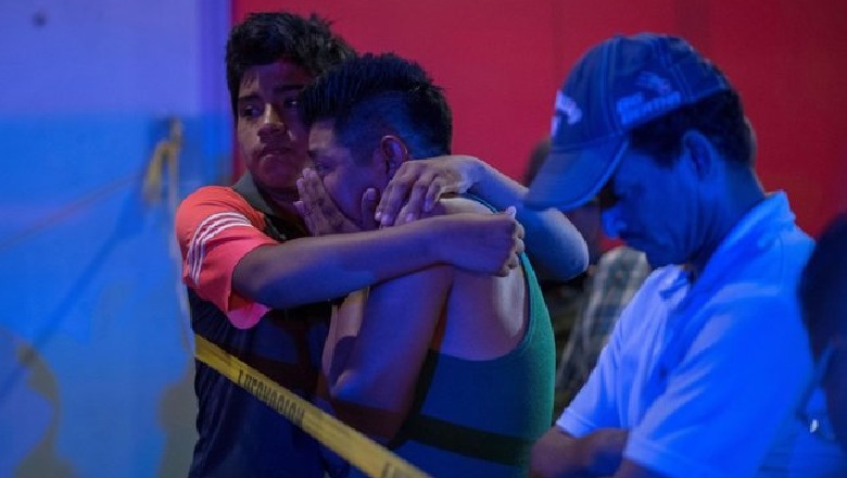 Meksikë, shpërthen zjarri në klubin e natës 'Caballo Blanco', 23 të vdekur (FOTO)