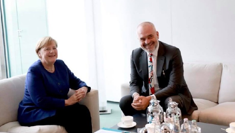 Ngjela: Merkel kërkon arrestimin e 'peshqve' të mëdhenj për hapjen e negociatave