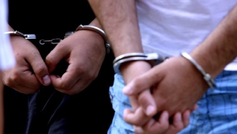  Arrestohen dy shkodranët,  transportonin 3 persona drejt Malit të Zi kundrejt pagesës