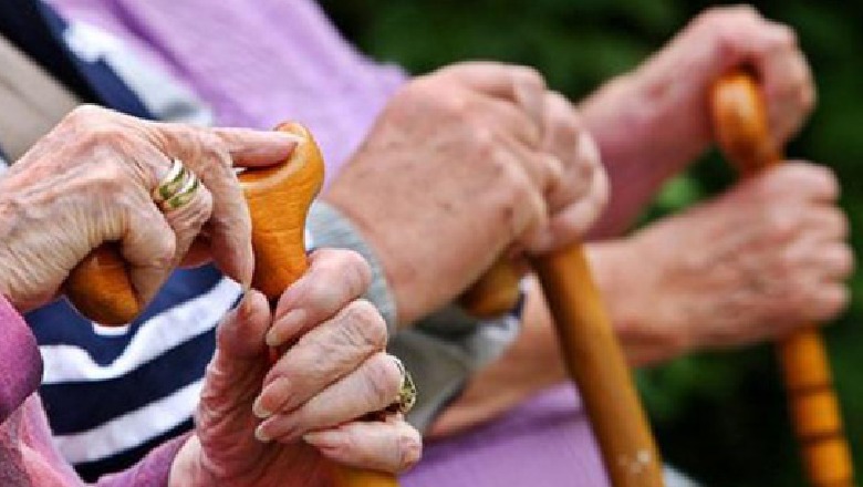 BB: Skema e pensioneve në Shqipëri, në presion të dyfishtë nga plakja dhe informaliteti