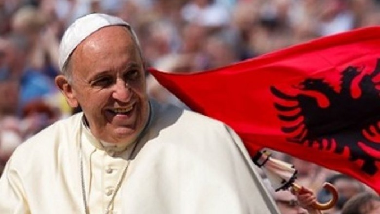 5-vjetori i vizitës së Papa Françeskut/ Kisha Katolike thirrje për dialog politik: Të gjithë kemi përgjegjësi