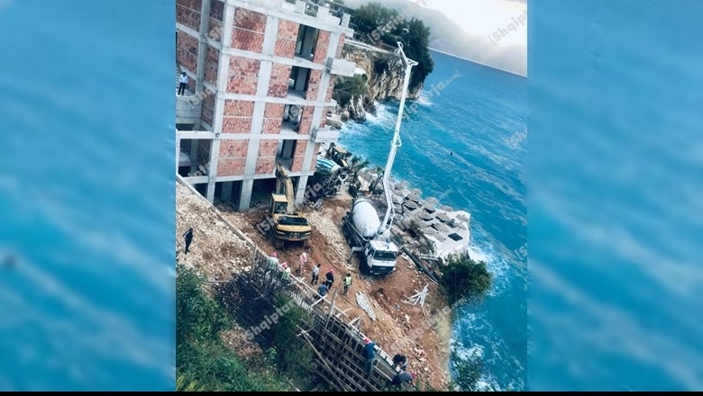 Ngrihet 'përbindëshi' buzë detit/ Pamjet e ndërtimit të hotelit ngjitur me bregun në Vlorë