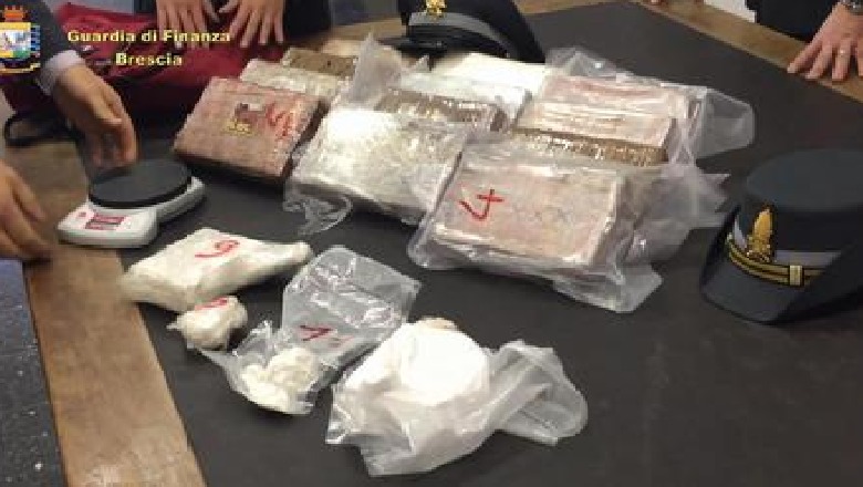 Sekuestrohen 157 kg kokainë dhe hashash në Itali, 32 të arrestuar, mes tyre shqiptarë