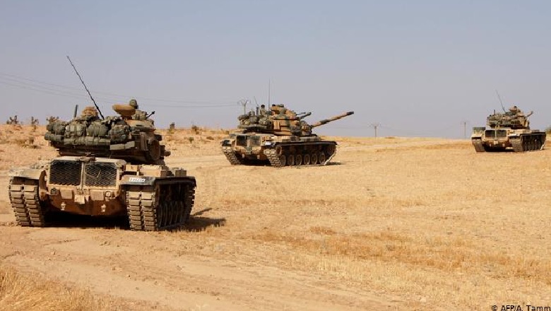 Ofensiva ushtarake turke në Siri, ndihmon mbështetësit e ISIS