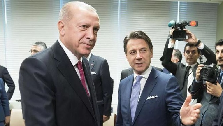 Kryeministri italian Conte në telefon me Erdoganin: Ndaleni ofensivën në Siri