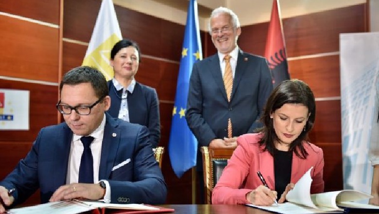 Shqipëria anëtarësohet në EUROJUST, Gjonaj: Nivel i ri bashkëpunimi me vendet e BE-së
