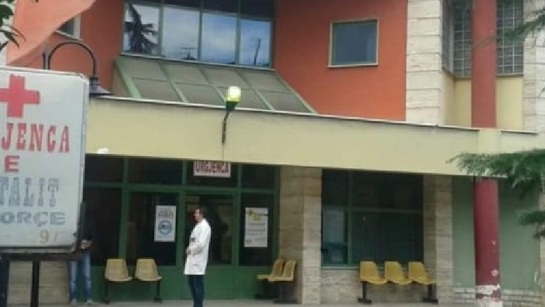 Akuzat për mjekim të gabuar/ Reagon spitali i Korçës: Rezultoi me gurë në tëmth, gjendja e tij u rëndua sot në mëngjes