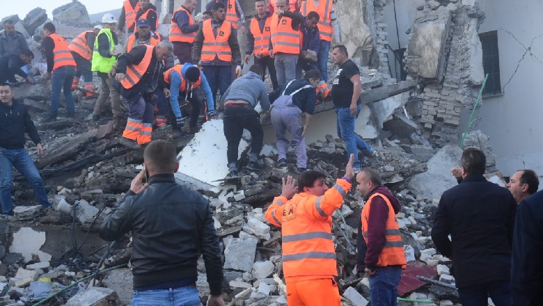 'Qëndroni të fortë!', skuadra e Milanit mesazh sensibilizues për tërmetet në Shqipëri
