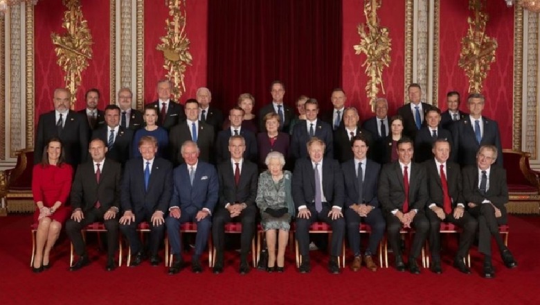 Samiti i NATO/ Rama takon Mbretëreshën  Elizabeth II,  merr pjesë në pritjen e organizuar në Pallatin Buckingham