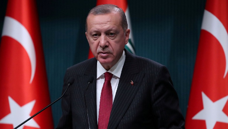 Rexhep Tajip Erdogan: I gatshëm për të dërguar trupa në Tripoli