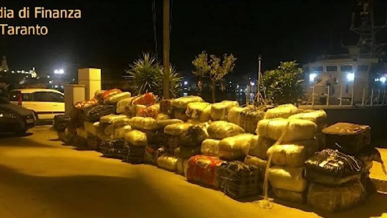 Kokainë, heroinë e hashash 'me lopatë', arrestohen 9 shqiptarët në Itali! U gjenden kallash e pistoletë me mulli (VIDEO)