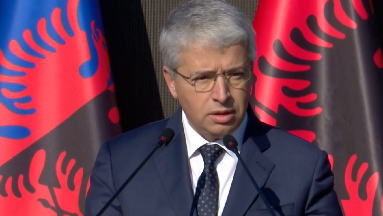 Lleshaj: Po punojmë në dy drejtime për të luftuar krimin! Sot vëmendja te burrat dhe gratë që shërbyen një shekull në Policinë e Shtetit (VIDEO)