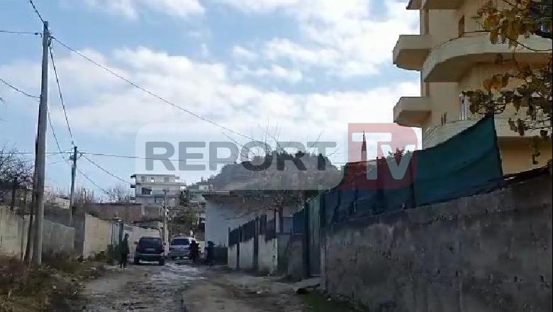 Forcat RENEA sjellin në Burgun e Sigurisë së Lartë në Tiranë të dënuarin për vrasje që u arrestua pas një shkëmbimi zjarri