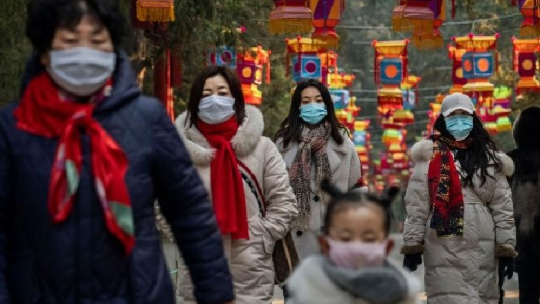 Kina mes protestave dhe koronavirusit, mjekët: Mund të përhapet para shfaqjes së simptomave! Numri i viktimave shkon në 56