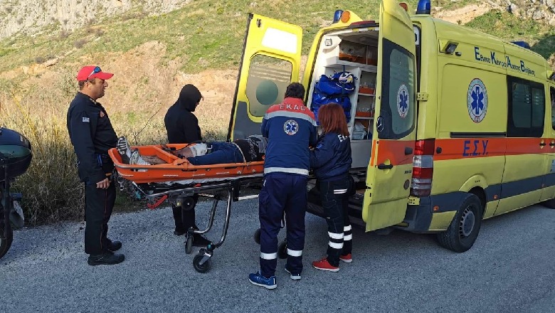 Grabitën bankën në gusht/ Policia greke 'luftë' me tre shqiptarët, plagos dy prej tyre! Një i tretë hidhet nga shkëmbi