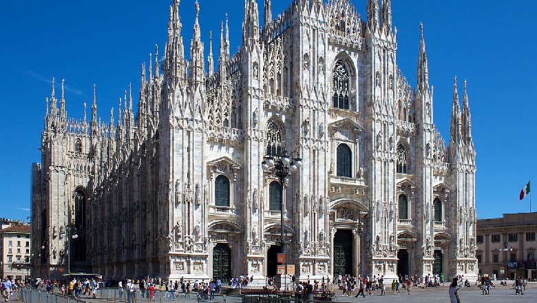 Masat ndaj koronavirusit/ Mbyllet Duomo në Milano deri në 25 shkurt 