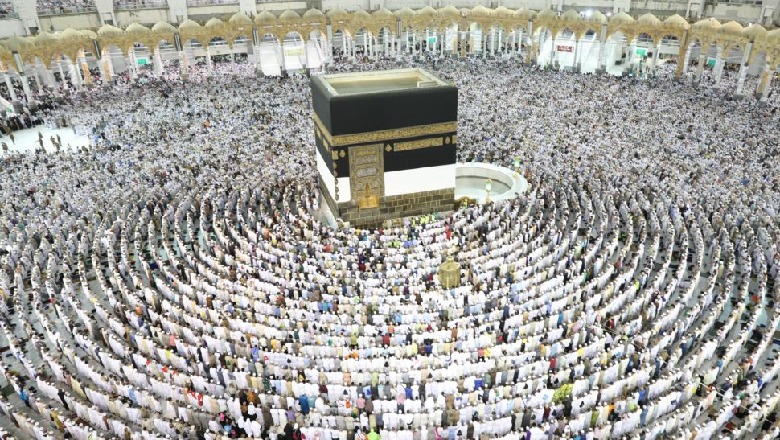 Më pak se 60 ditë nga muaji i shenjtë/ Arabia Saudite nuk lejon vizitat në Mekë dhe Medine...shkak koronavirusi