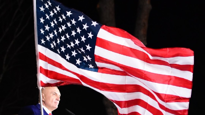 Flamuri amerikan në tubim, ambasadorja distancohet nga Meta: Nuk kemi lidhje me 'manifestimin' e sotëm!