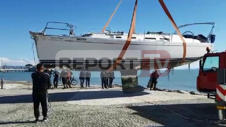 Shpëtimi i velierës të mbytur në det dhuron spektakël te 'Sfinksi' në Durrës...shqiptarët 12 mijë euro për ta blerë, por oferta refuzohet