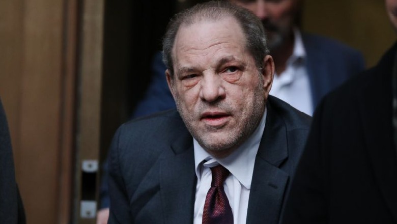 Regjisori Harvey Weinstein dënohet me 23 vite burg për përdhunim