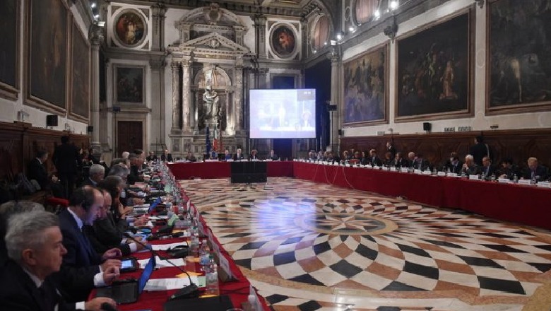 Ngërçi në Kushtetuese dhe ligji për AMA-n/ Venecia shtyn për në qershor shqyrtimin e projektligjeve