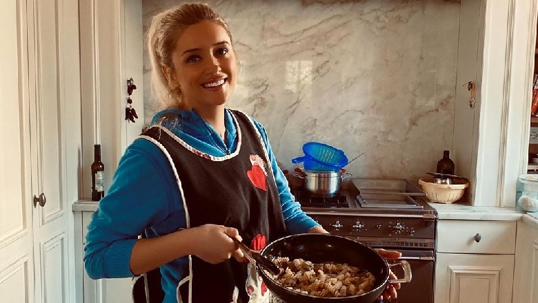 Për një karantinë të 'shëndetshme', Alketa Vejsiu gatuan për ndjekësit e saj