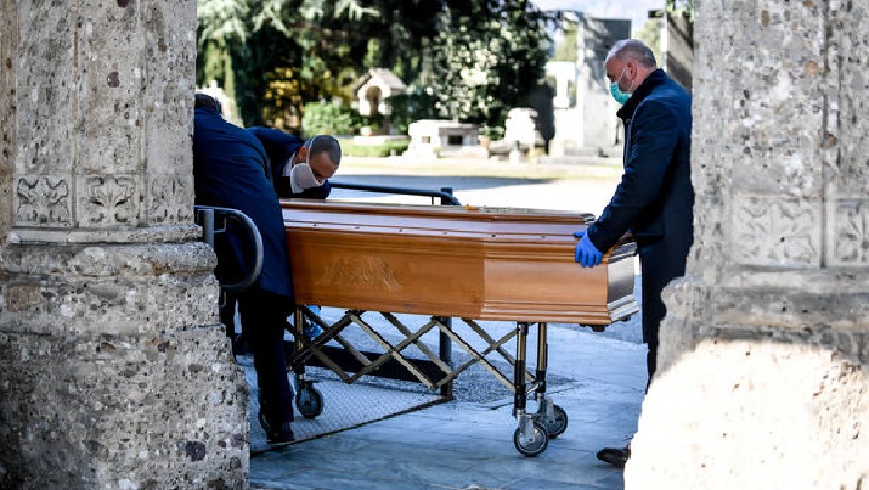 Koronavirusi-Spanjë, dekreti i qeverisë: Ndalohen ceremonitë e varrimit, lejohet pjesëmarrja e vetëm tre personave