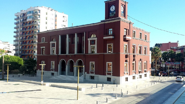 Bashkia e Durrësit shtyn me tre muaj tarifën vendore për bizneset! Shtyhet edhe pagesa e qirave për familjet në banesat sociale 