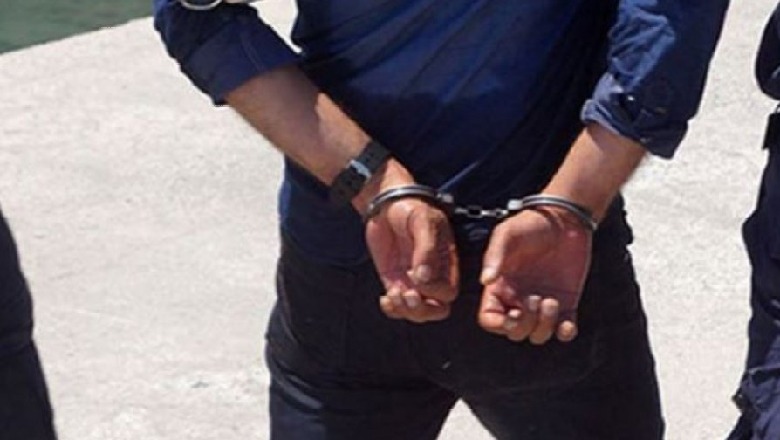 Vlorë/ I dënuar me 12 vite burg për 30 kg drogë në formë çokollate, arrestohet pas 4 vitesh në kërkim 43-vjeçari
