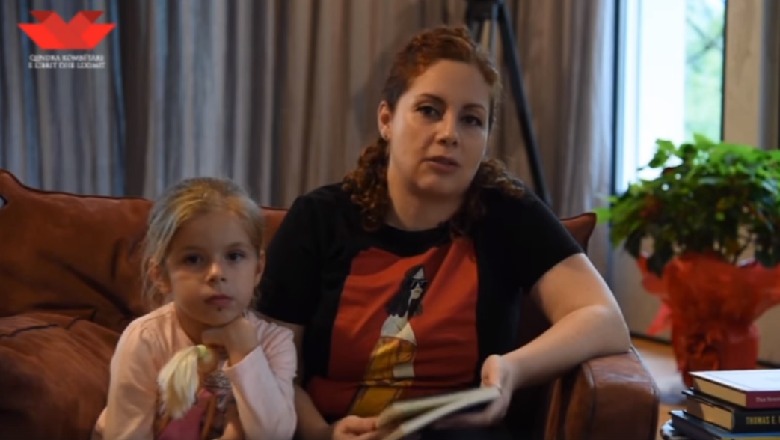 Ministrja Xhaçka jep mesazhin e bukur bashkë me vajzën: T'i miqësojmë fëmijët me librin