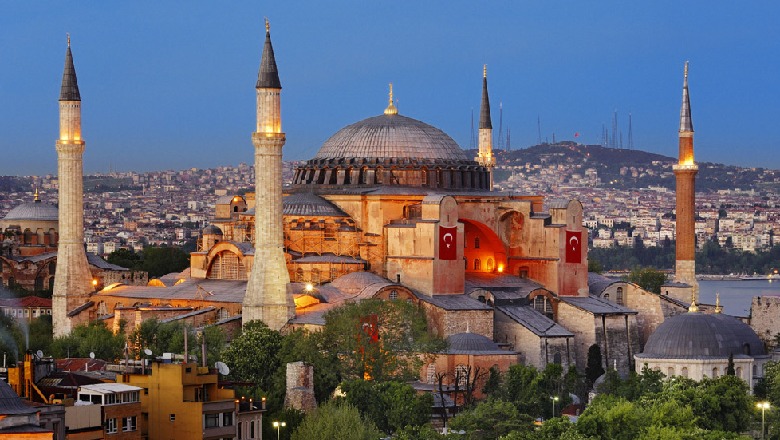 Turqi, Erdogan ka vendosur: Ish bazilika ‘Sophia e Shenjtë’ do kthehet në xhami! Rriten përplasjet me Athinën zyrtare