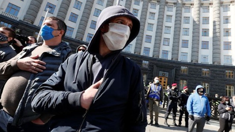 Rekord rastesh të reja në Ukrainë nga infeksioni i Covid, 829 në harkun e 24 orëve