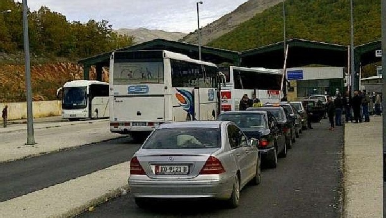 Përmet/ U kapën me 25 mijë paund të padeklaruara në kufi, procedim penal për dy shtetas kosovarë