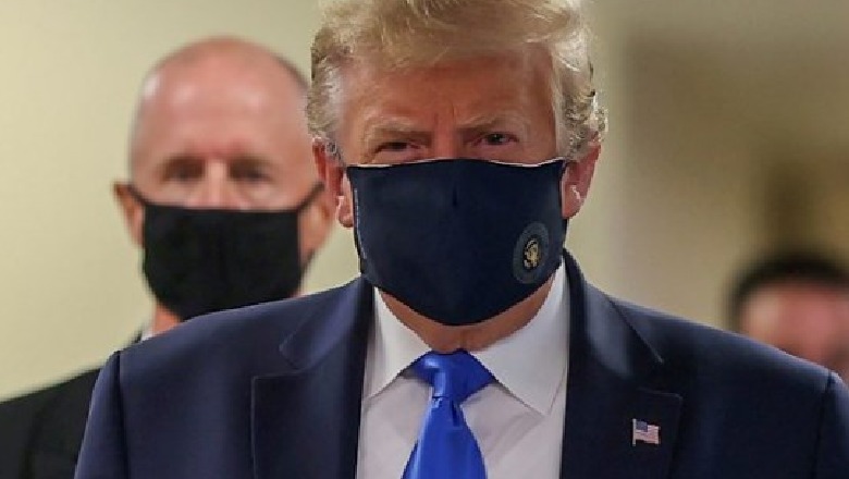 Që nga fillimi i pandemisë, për herë të parë Donald Trump shfaqet në publik me maskë